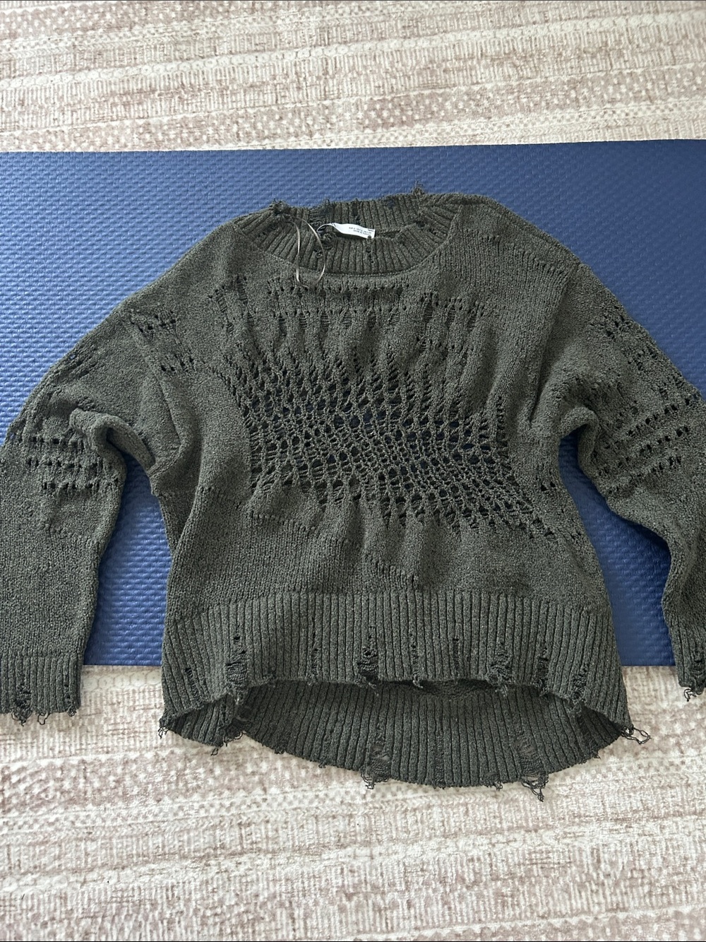 Sweater - Picture 2 of 5